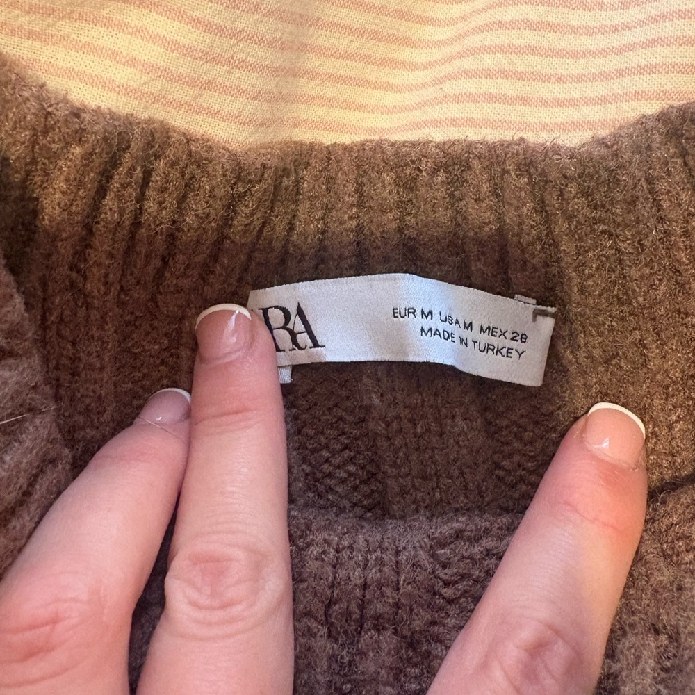Zara Dark Brown Ribbed Crew Neck Sweater - Picture 2 of 2